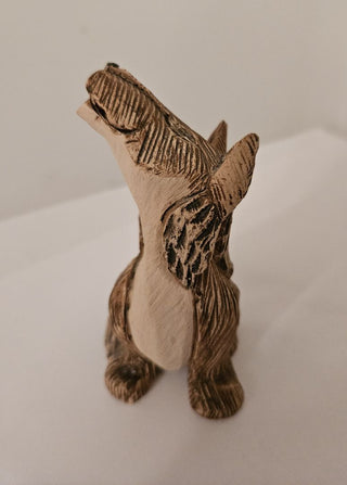 Retired Artesania Riconada Howling Coyote