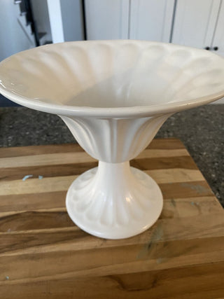 Royal Haeger 8.5" Pedestal Bowl