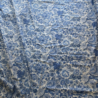 Vintage Blue & White rectangular table cloth 56"x100" FIRM