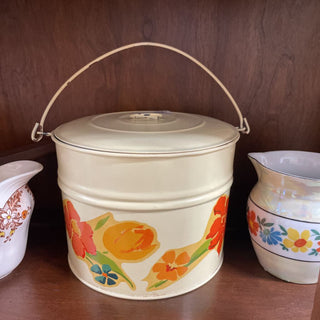 1970s lunch pail