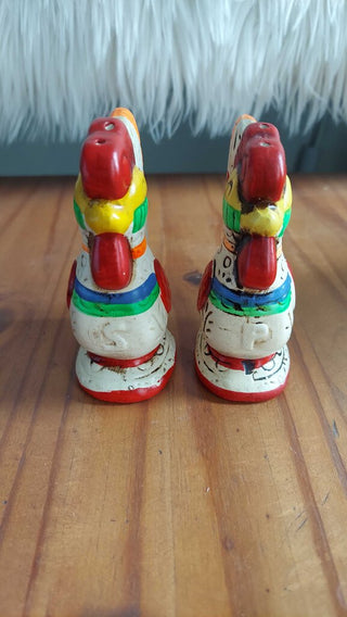(2pc) Midcentury folk art rooster salt and pepper shakers by fine quality lego japan FIRM (T&M)