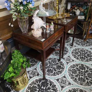 Pair of (2) Vtg Heirloom side tables *Firm