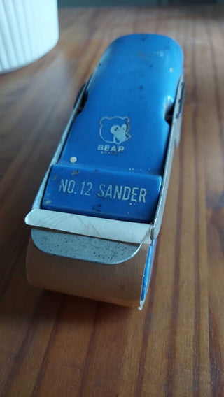 1950s bear brand, Behr-Manning Speed-Grits Sander Model No.12 Blue (T&M) firm