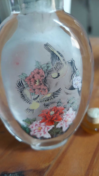 Chinese Reverse Hand Painted Glass Snuff Bottle With Amber Cap FIRM