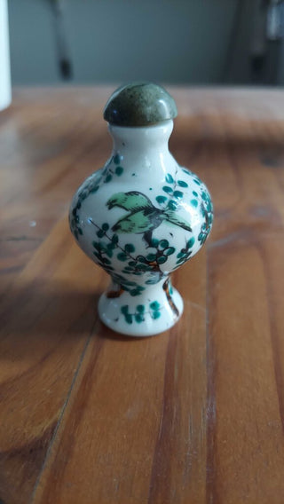 Chinese Hand Painted porcelain Snuff Bottle With jade Cap and spoon (T&M) FIRM