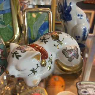 Chinese porcelain sleeping cat