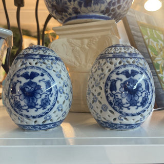 Blue & white Bombay porcelain eggs each