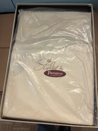 MF 60/70s Wh Box + St Cr St Paragon 59 x 106 T-Cloth