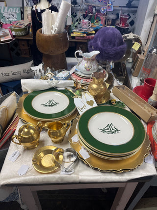 PKG VTG MCM HL GLC Dinner Plate (Gr/Gd)