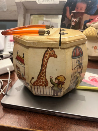 VTG '50s Decoupage Wooden Box Purse (Lennox) Zoo