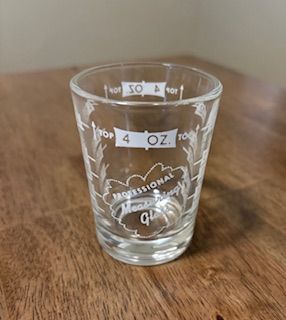 Libbey Professional Measuring Glass