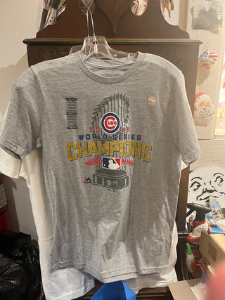 CS Chicago 2016 Champs Cubs Tee Youth Sm. New