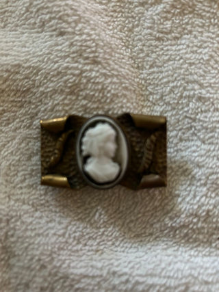 Pin/Brooch Bronze Cameo 1"x1.75"