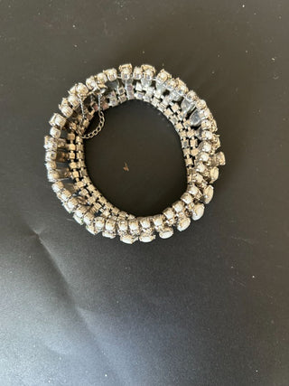 Bracelet White Milkstone Glass