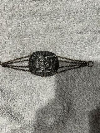 Repurposed Buckle Girl Depiction