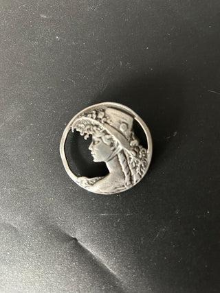 Vintage Art Nouveau Brooch Sterling
