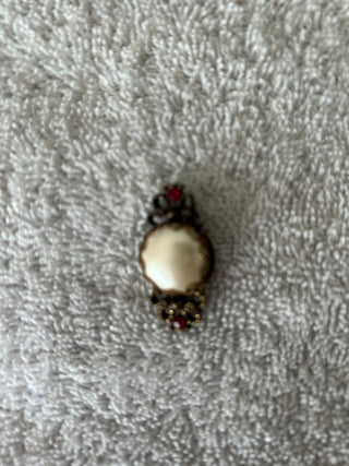 Faux Pearl/Rhinestone Brooch