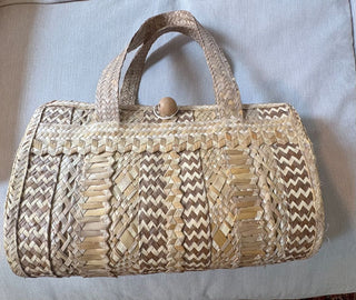 handmade straw purse w button closure