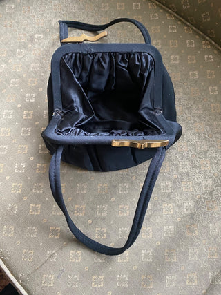 Vtg Black Cloth Purse w\Gold Clasp-ty