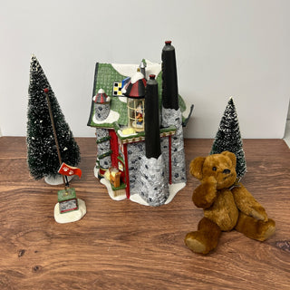 Dept. 56, North Pole Teddy Bear Training Set