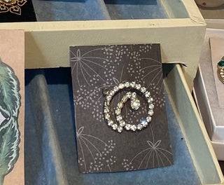 Vtg Rhinestone Spiral Necklace-ty