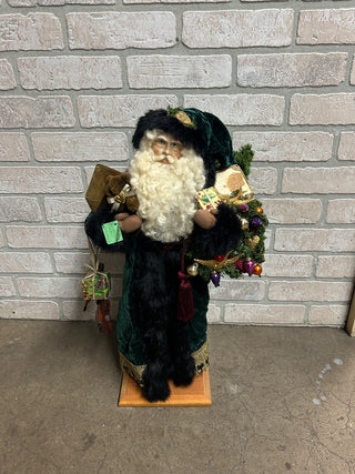 1994 Signed Lynn Haney Tannenbaum Father Christmas