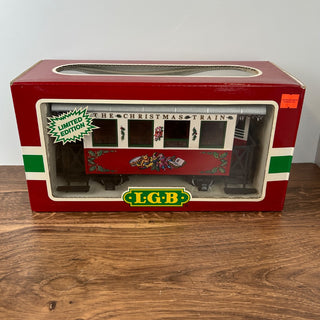 LGB #35070 1994 Passenger Train Car  14Wx6Dx7H