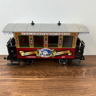 LGB #33075 2001 Passenger Train Car 14Wx6Dx7H