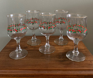 Arby's wine glasses set of 5