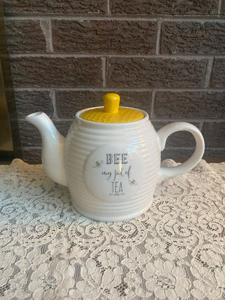 Bee My Pot of Tea Teapot with Honeycomb Lid-English Tableware Co