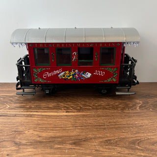 LGB #36075 2000 Passenger Train Car 14Wx6Dx7H