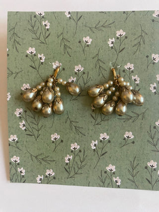 Vtg Lewis Segal Pearl Cluster Earrings-pierced-ty