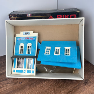 Piko 62200 Santa's Workshop for Train Set