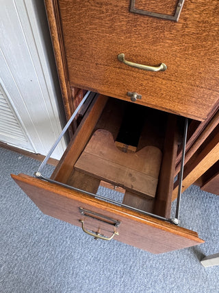 4 Drawer Oak Vertical File Cabinet 18Wx28Dx52H