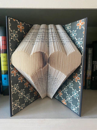 Folded Book - Two Hearts w\Geometric cover page