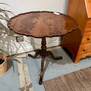 Pie Crust Tilt Top Table with Carved Base 30Wx30Dx30H