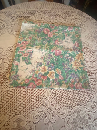Vtg Easter Bunny and Spring Flowers Napkins-Set of 8-ty
