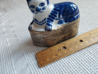 Cat Trinket box 3"x3.5"