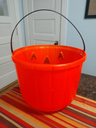 Large Halloween Pumpkin Jack O'Lantern Candy Bucket Pail EUC 1980's