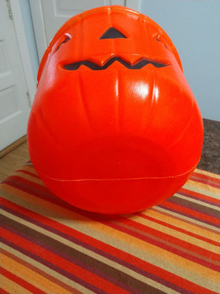 Large Halloween Pumpkin Jack O'Lantern Candy Bucket Pail EUC 1980's