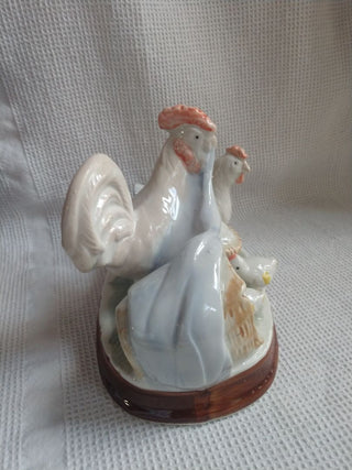 Hens & Chicks Figurine Japan