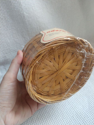 Vtg Handwoven Wicker Rabbit Shaped Basket W/ Lid Rattan NIP