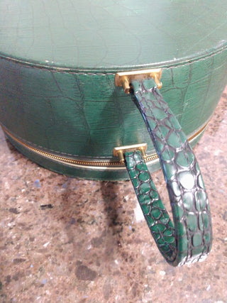 Vintage Green Tailored Light Luggage Round Hat Box Style Suitcase Zip