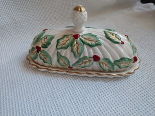 VINTAGE CHRISTMAS BUTTER DISH from CRACKER BARREL