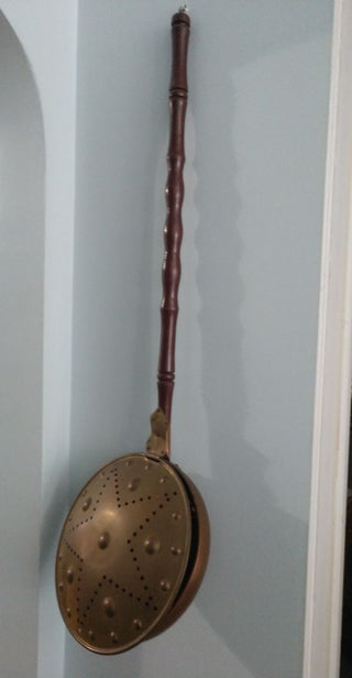 Antique brass bed warmer 19th c. decorated turned maple handle