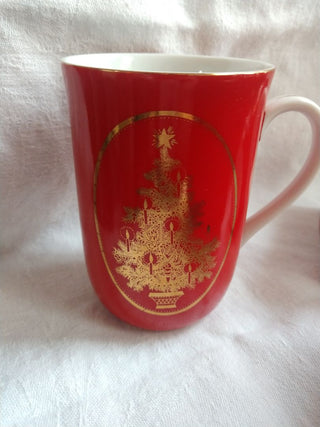 Set of 4 xmas mugs Japan Red w Gold Tree