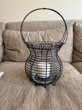 wire candleholder w glass insert