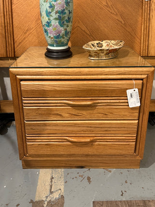 Solid Oak 2 Drawer Nightstand with Glass Top 26Wx16Dx24H