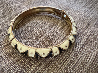 enamel bracelet
