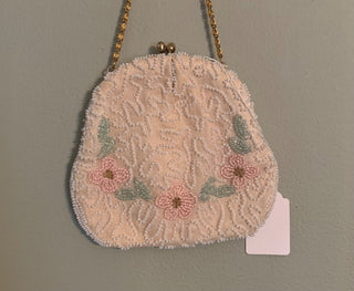 Walborg beaded purse w/flowers-gt